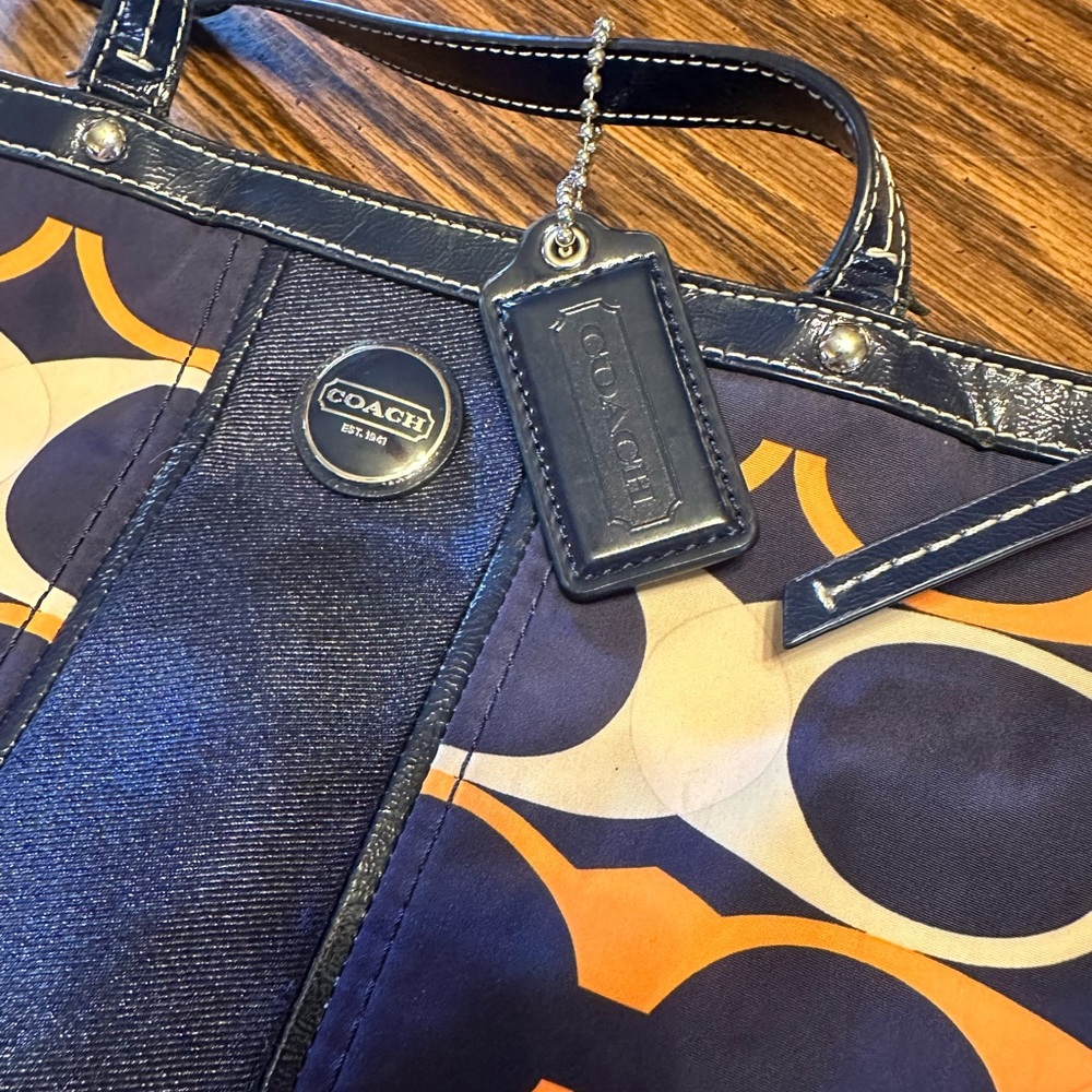 Authentic Coach Signature Stripe Tote, Gently Worn, Linear C Patterned Exterior - Picture 2 of 13